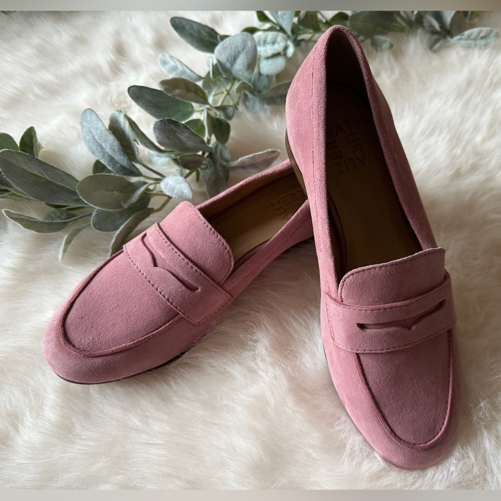 Women’s Naturalizer Juliette Loafers Pink Suede 7W
